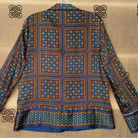 Zara Scarf Print Button Down Shirt Size M
Excellent Condition - Picture 14 of 16